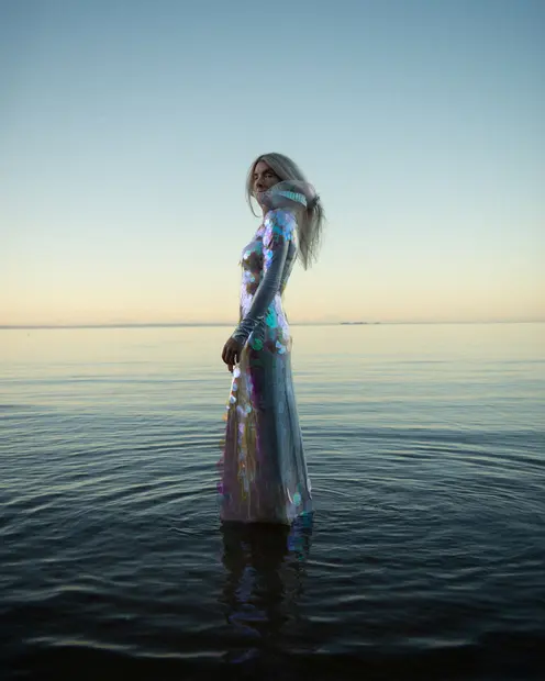 ionnalee word of mouth press photo